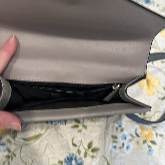 Michael Kors over body or clutch bag used only once or twice - Picture 4 of 4